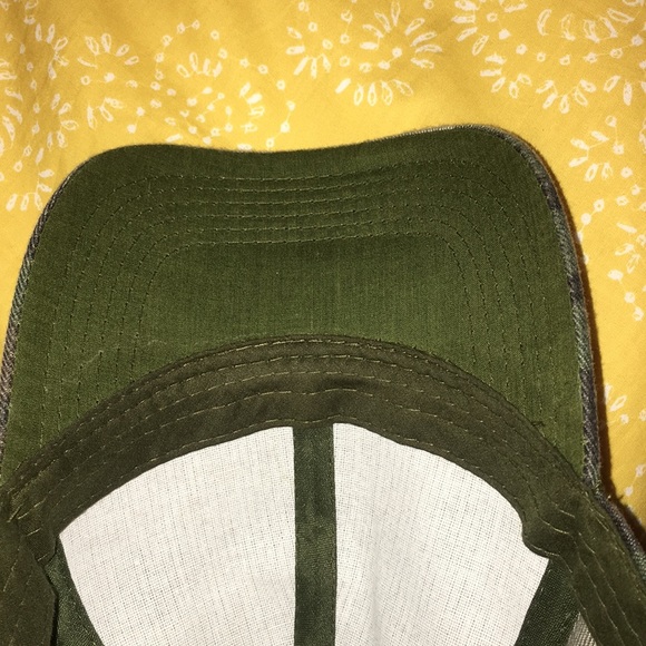 Army patterned cap - Picture 4 of 4